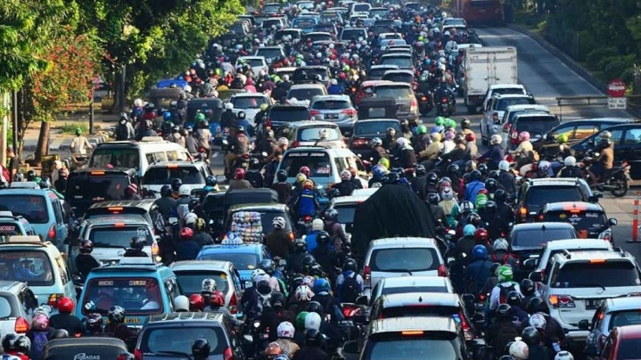 Kemacetan di Jakarta dan Sekitarnya: Penyebab, Dampak, dan Solusi