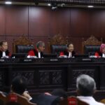 MK Perintahkan Pemerintah Buat Kajian Usia Pensiun Guru 65 Tahun